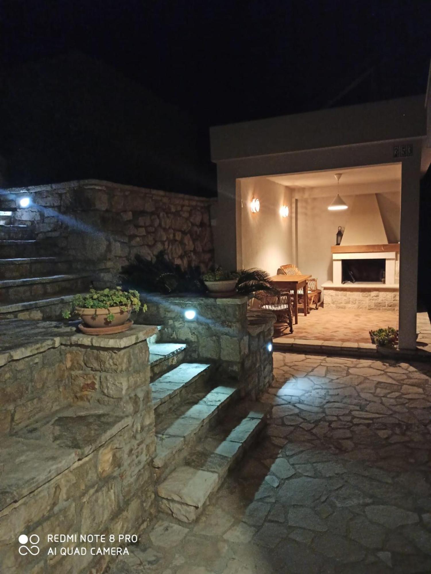 House Jurasovic Villa Gdinj Exteriör bild